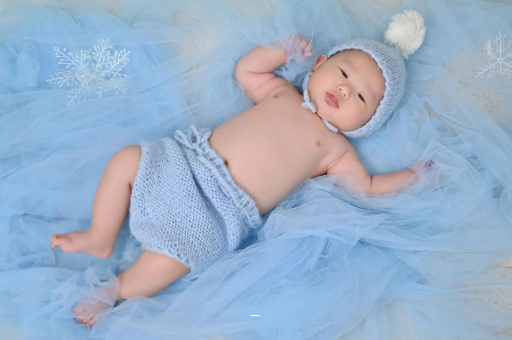 成都宝宝几个月可以吃饭 成都宝宝几个月可以吃饭